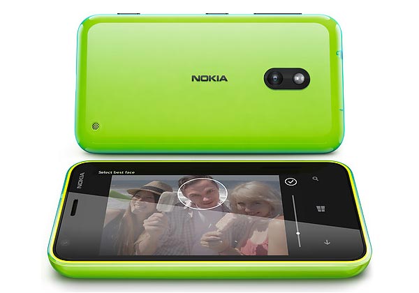 Nokia Lumia 620 smartphone Windows Phone 8